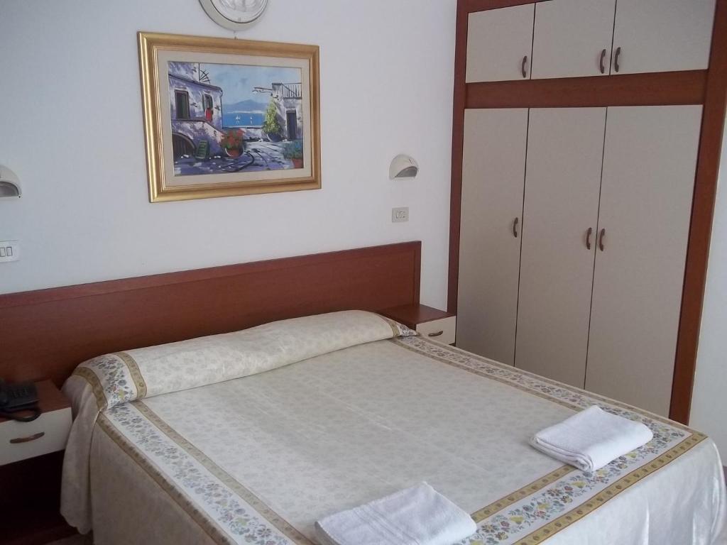 Hotel Italia 3*