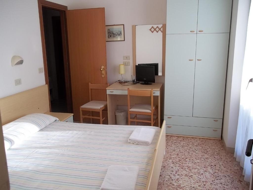 Hotel Italia 3*